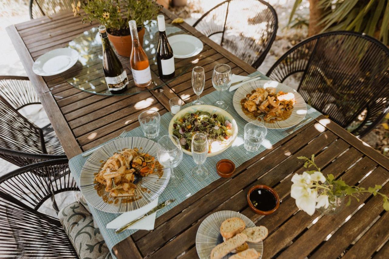 Cal Pau Cruset Guest House Torrellas de Foix Exterior photo