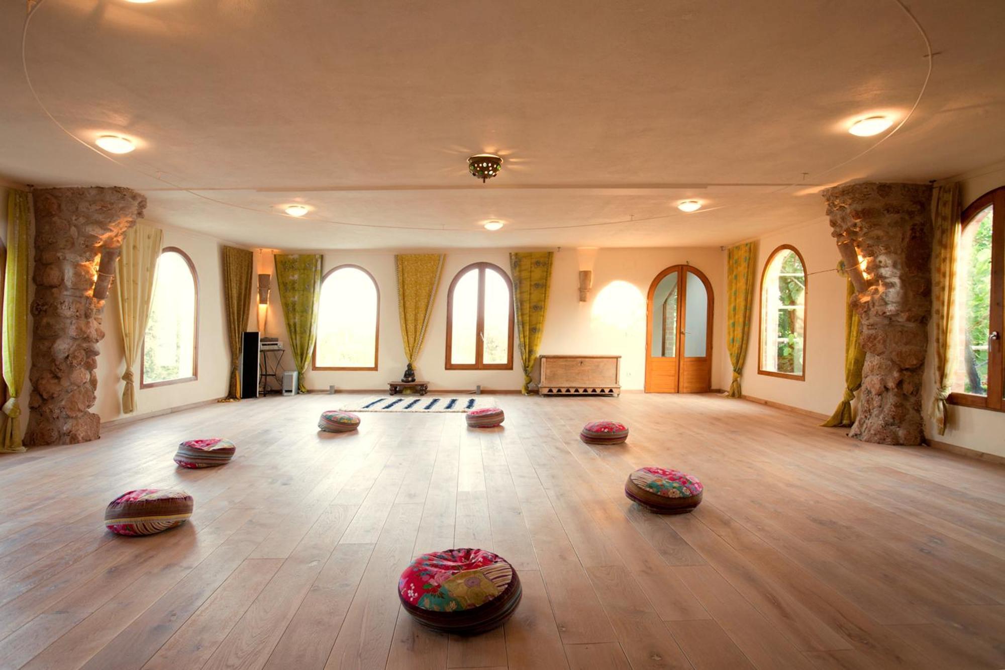 Cal Pau Cruset Guest House Torrellas de Foix Exterior photo